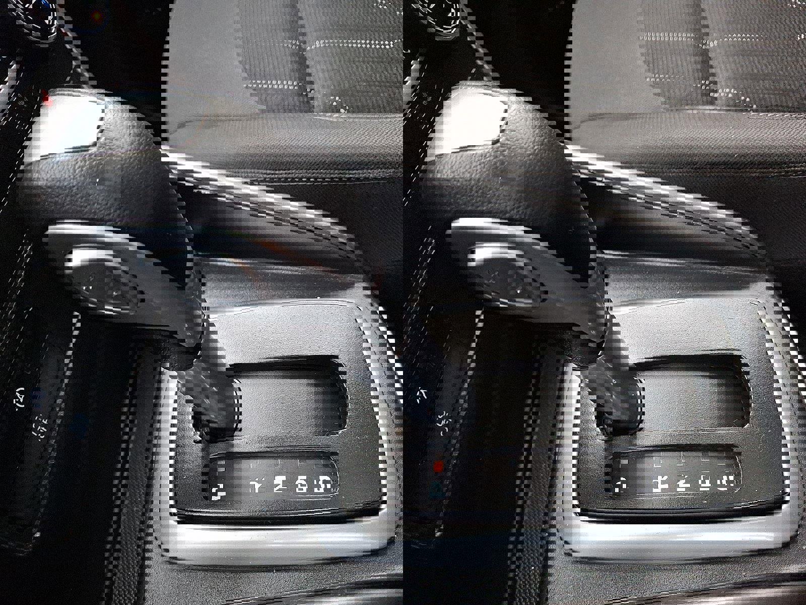 Used 2022 Ford EcoSport SE w/ SE Convenience Package image 16