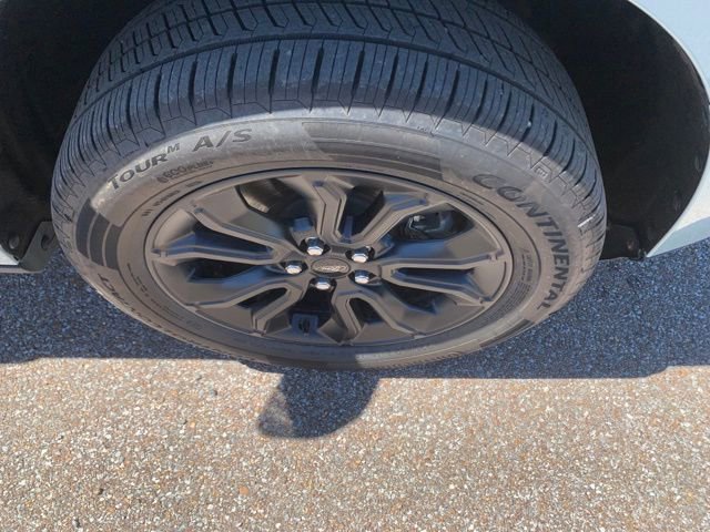 Used 2024 Ford Maverick Lariat w/ Black Appearance Package FWD image 9