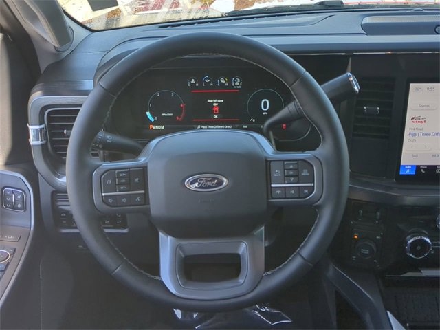 New 2025 Ford F250 Lariat w/ Chrome Package image 17