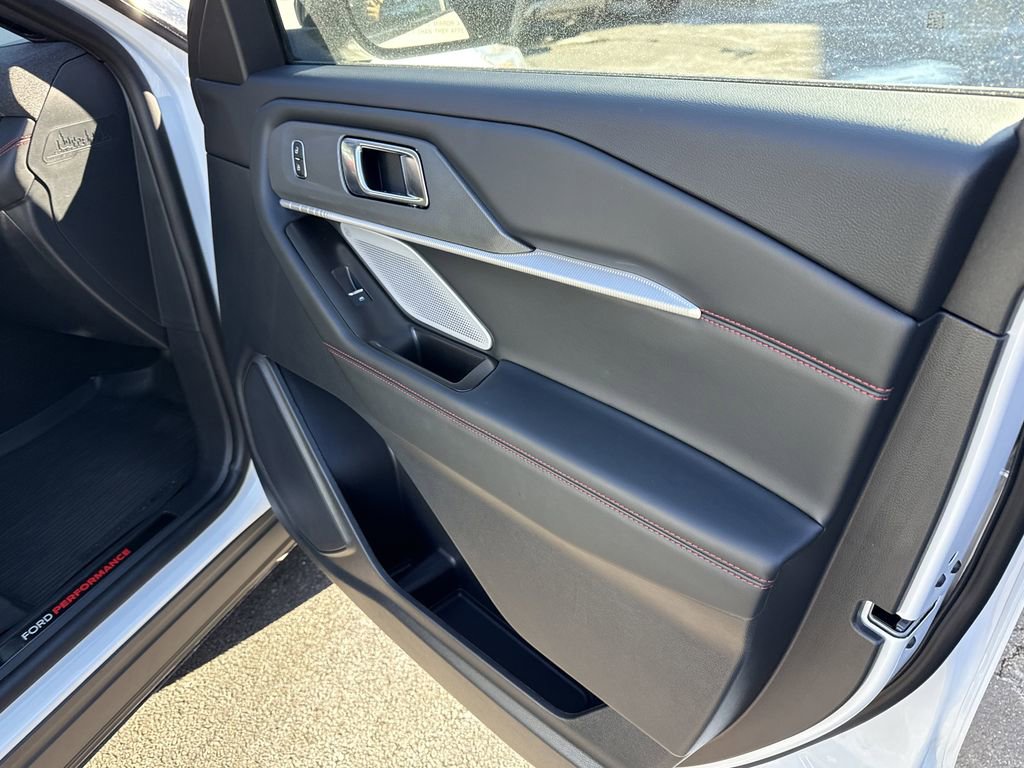 Used 2026 Ford Explorer ST w/ Sun And Sound Package image 31