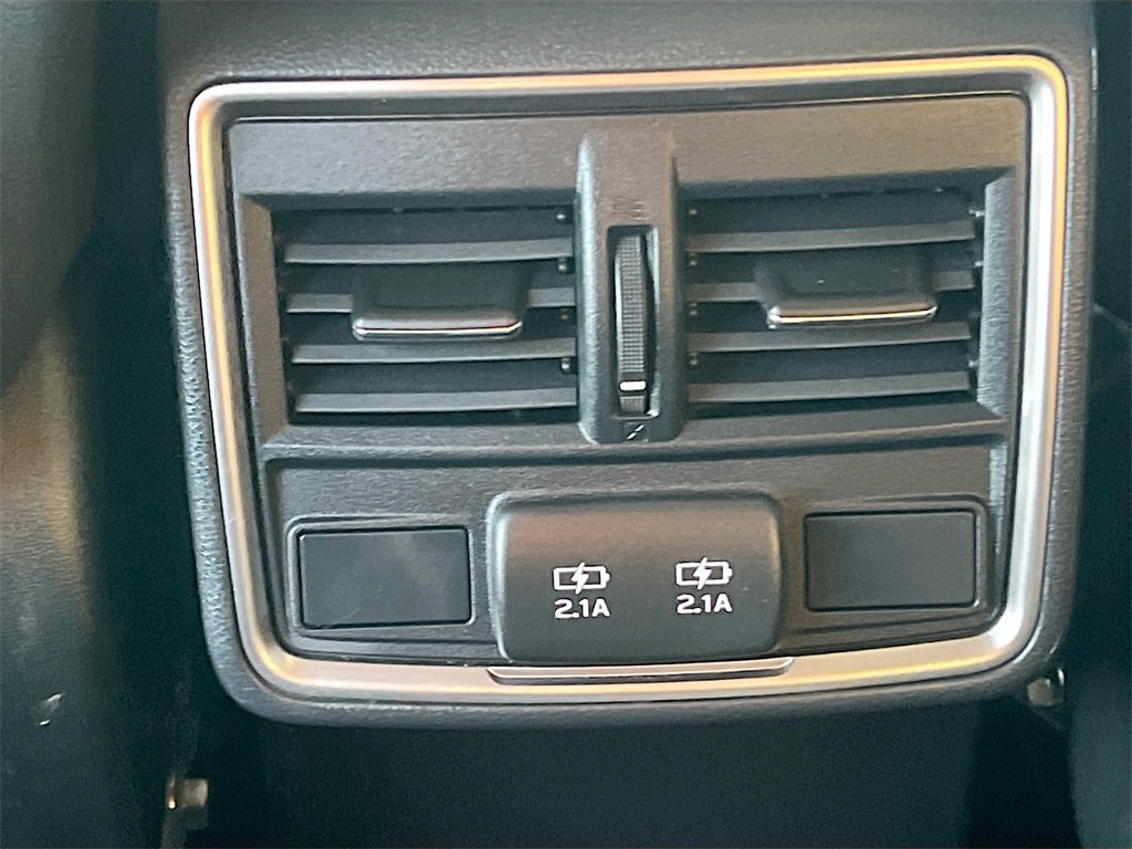 Used 2024 Subaru Forester Premium image 25