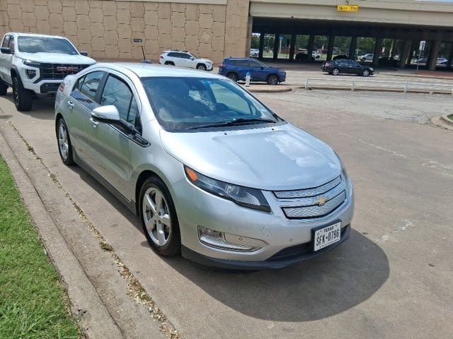 Used 2015 Chevrolet Volt Premium w/ Premium Trim Package FWD video 1