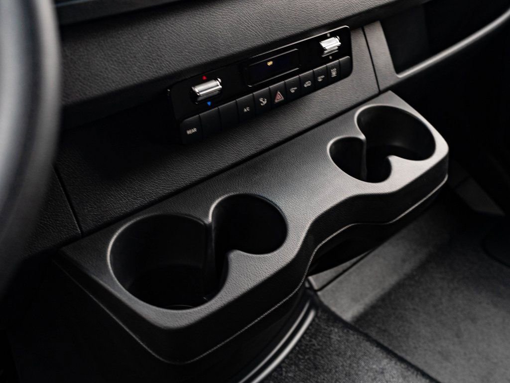 Used 2023 Mercedes-Benz Sprinter 2500 image 34