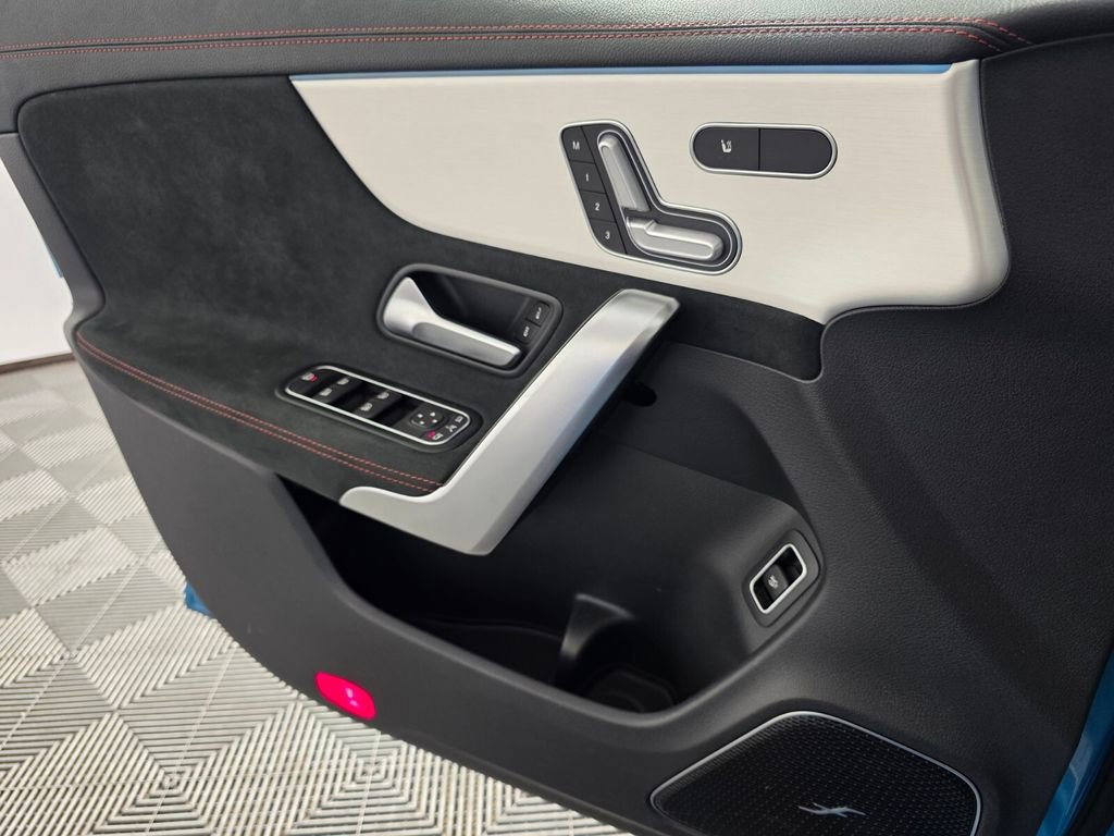 Certified 2025 Mercedes-Benz CLA 250 image 23