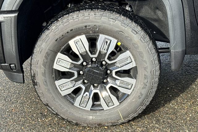 New 2026 GMC Sierra 3500 Denali w/ Denali Reserve Package image 32