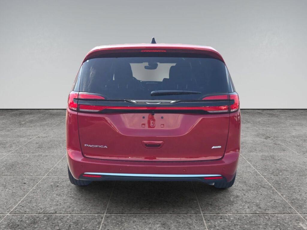 New 2027 Chrysler Pacifica Select AWD/4WD image 13