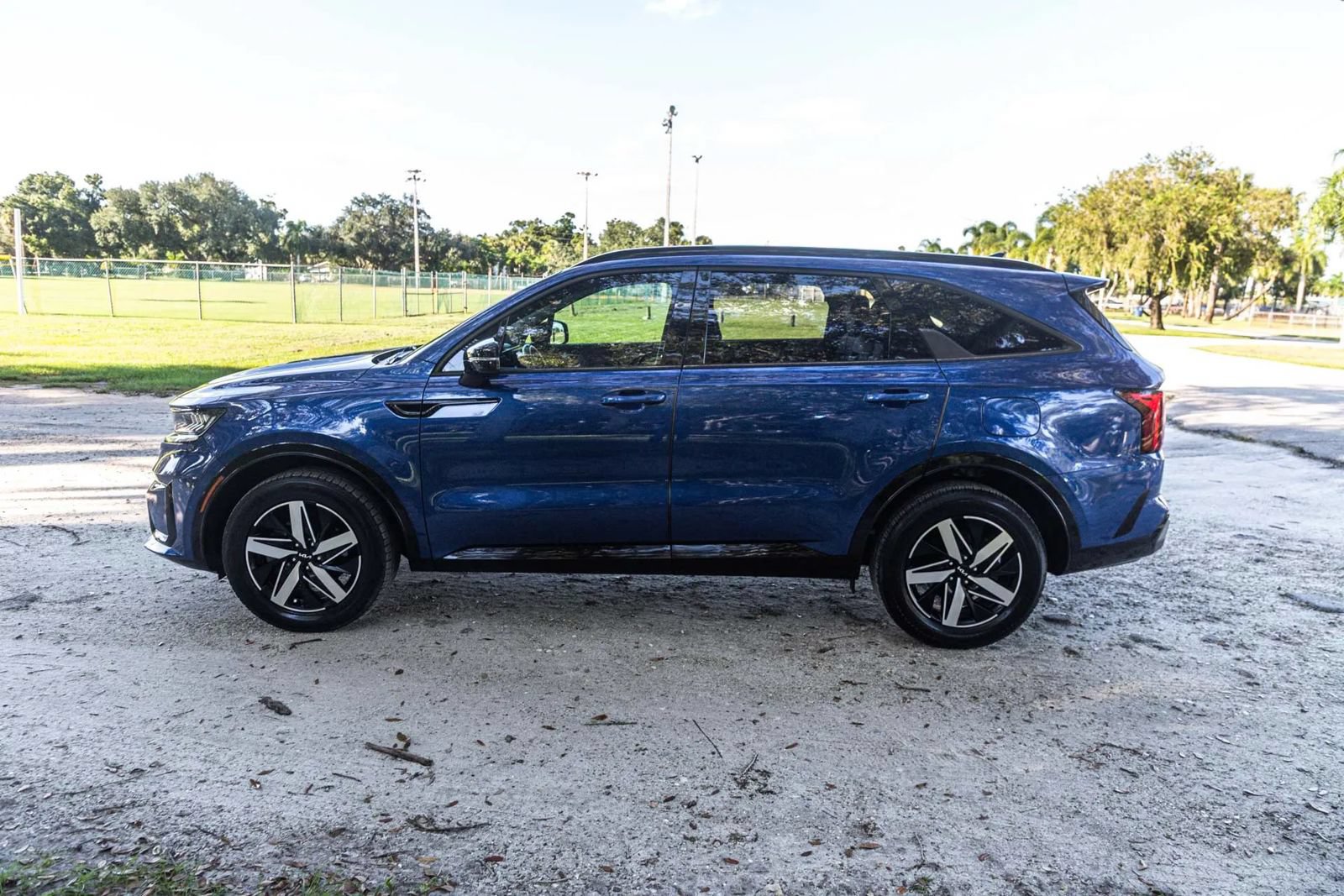 Used 2023 Kia Sorento S w/ Panoramic Sunroof Package FWD image 22