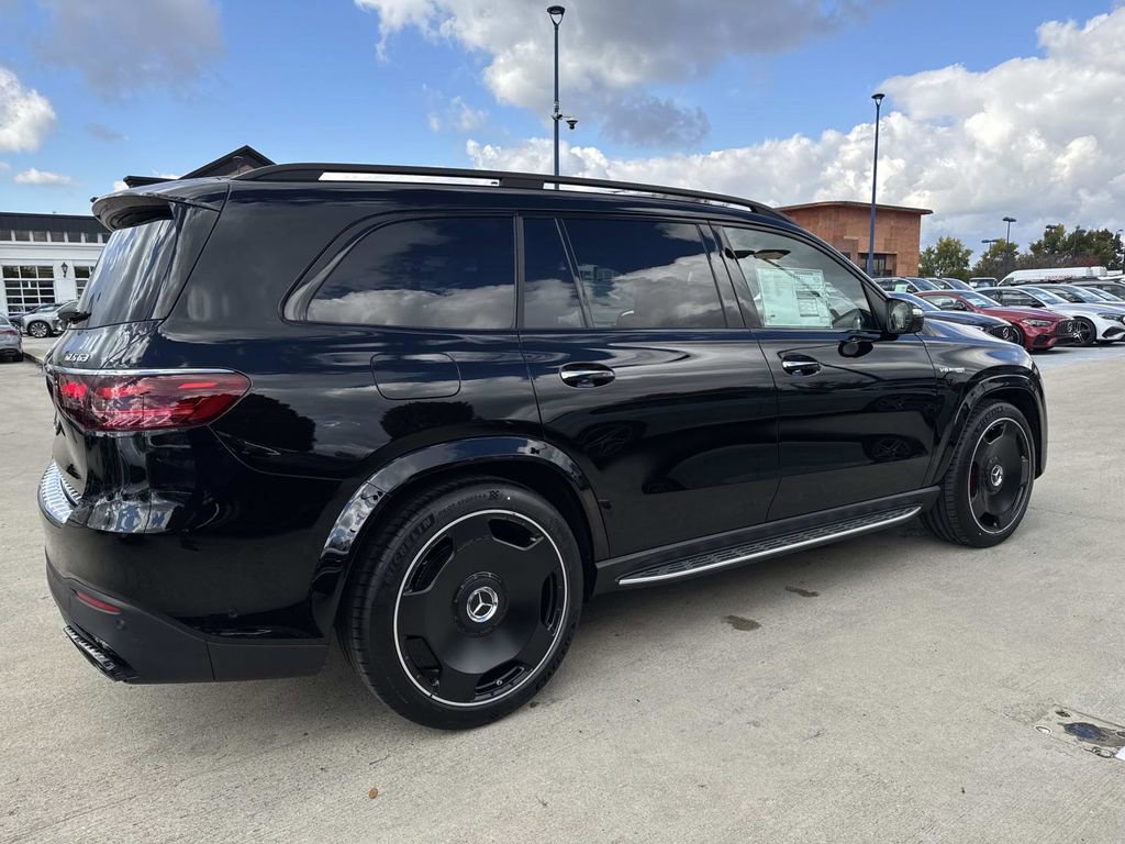 New 2026 Mercedes-Benz GLS 63 AMG 4MATIC image 8