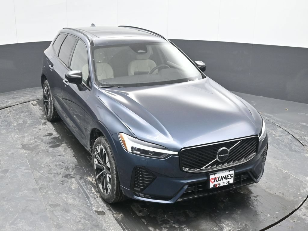 New 2026 Volvo XC60 B5 Plus w/ Protection Package Premier AWD/4WD image 31