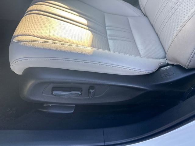 Certified 2025 Honda HR-V EX-L image 11