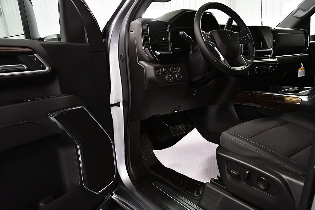 New 2026 Chevrolet Silverado 3500 LT w/ Trail Boss Package image 20
