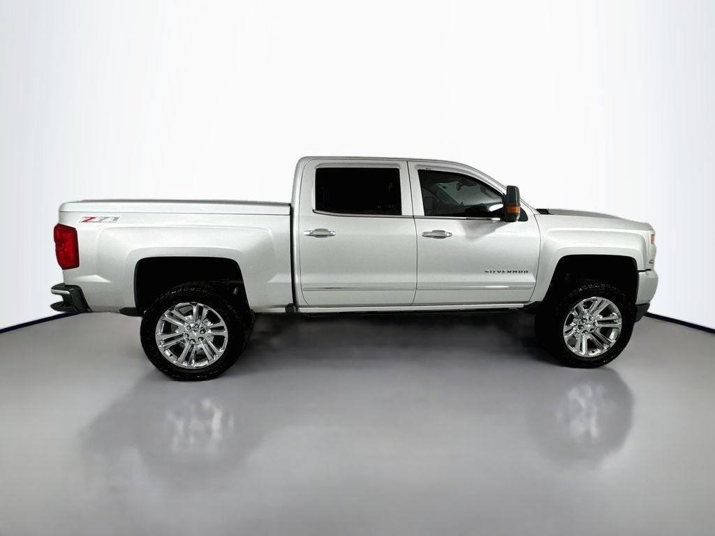 Used 2017 Chevrolet Silverado 1500 LTZ Z71 w/ LTZ Plus Package AWD/4WD image 8