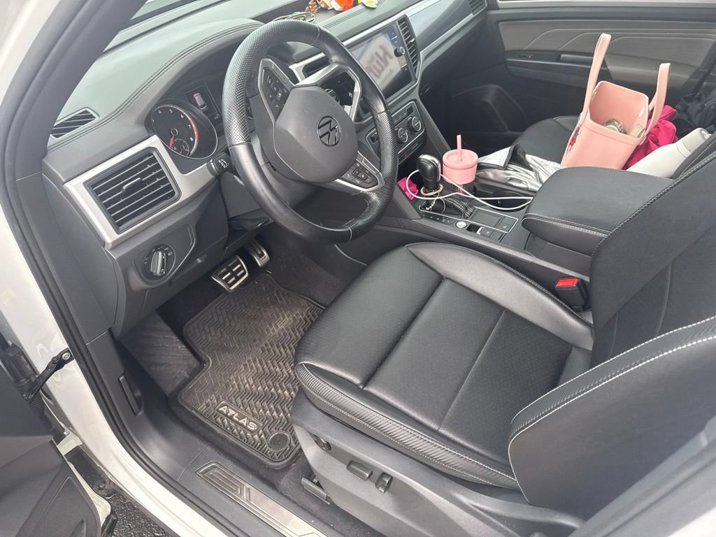 Used 2021 Volkswagen Atlas Cross Sport SE w/ V6 Towing Package FWD image 24