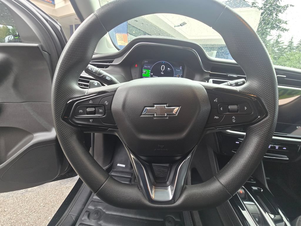 Used 2023 Chevrolet Bolt EUV LT w/ Redline Edition FWD image 19