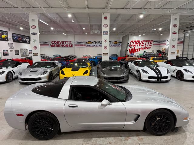 Used 2003 Chevrolet Corvette Coupe w/ Preferred Equipment Group RWD image 6