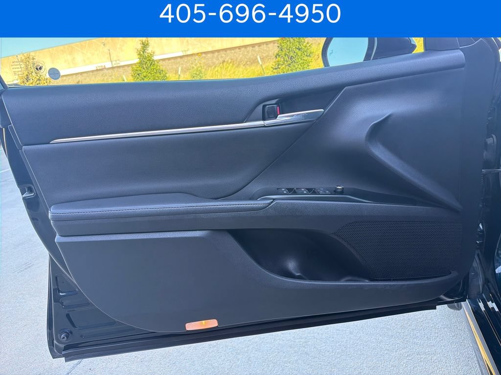Used 2020 Toyota Camry XSE FWD image 16