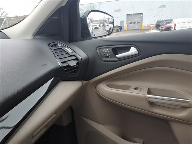 Used 2019 Ford Escape Titanium image 19