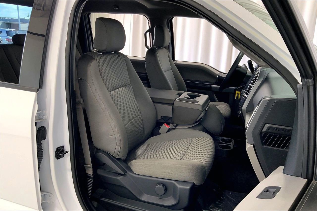 Used 2016 Ford F150 XLT image 6