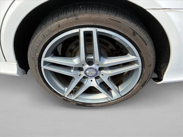 Used 2014 Mercedes-Benz E 350 4MATIC Sedan image 9