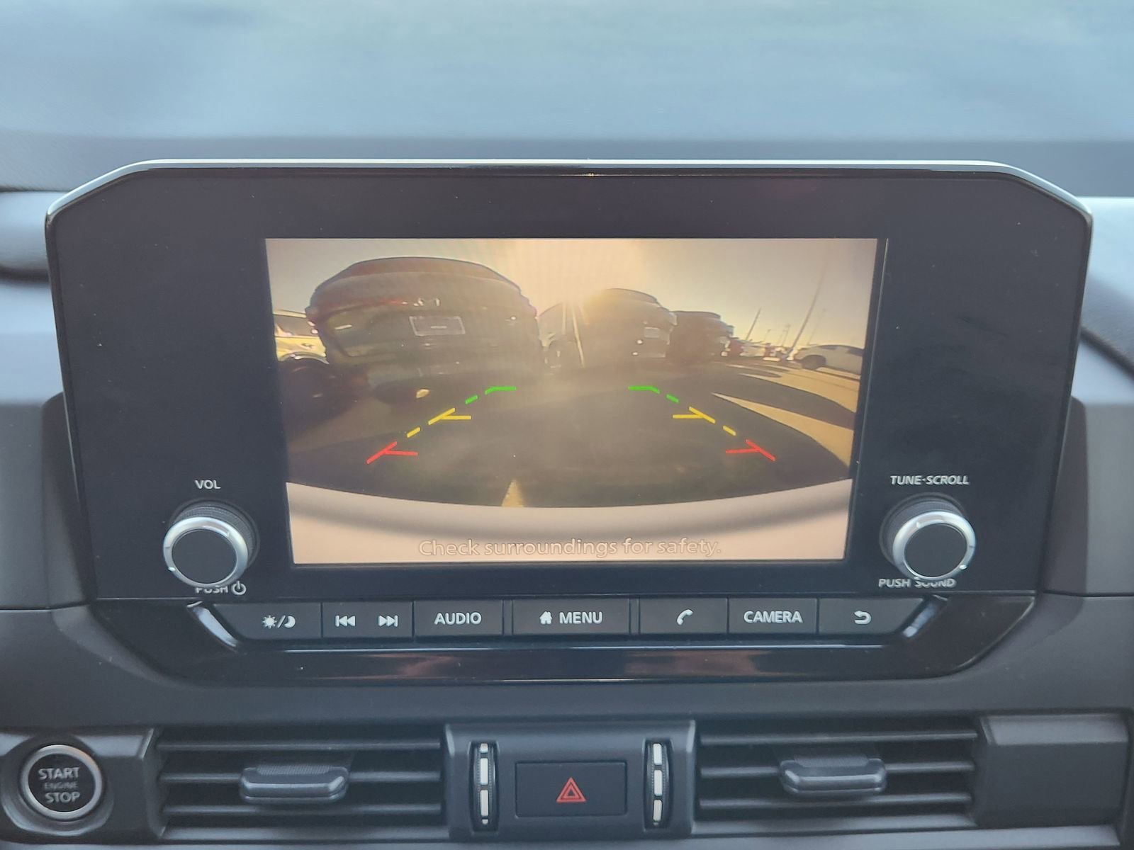 Used 2023 Nissan Pathfinder S image 21