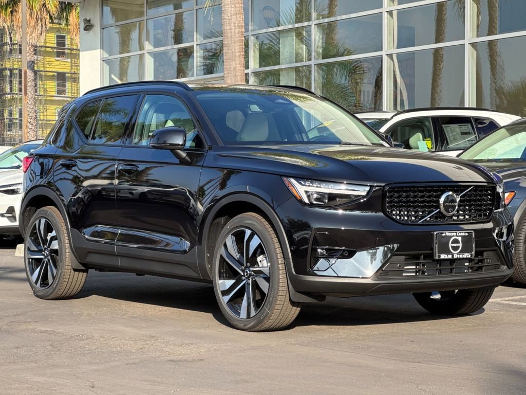 New 2026 Volvo XC40 B5 Ultra image 7