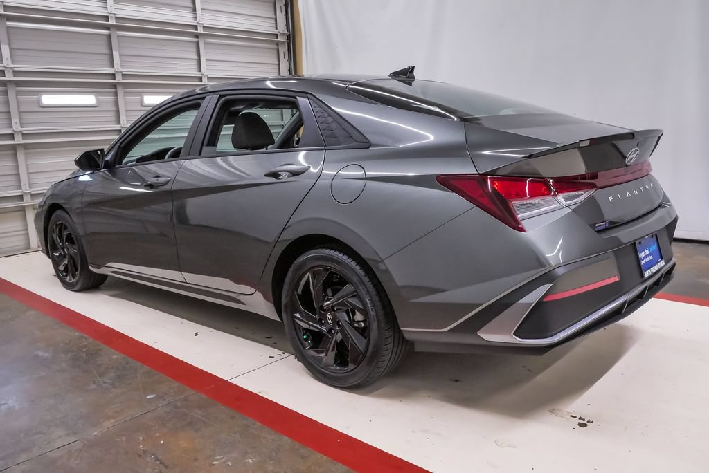Certified 2026 Hyundai Elantra Sport FWD image 8