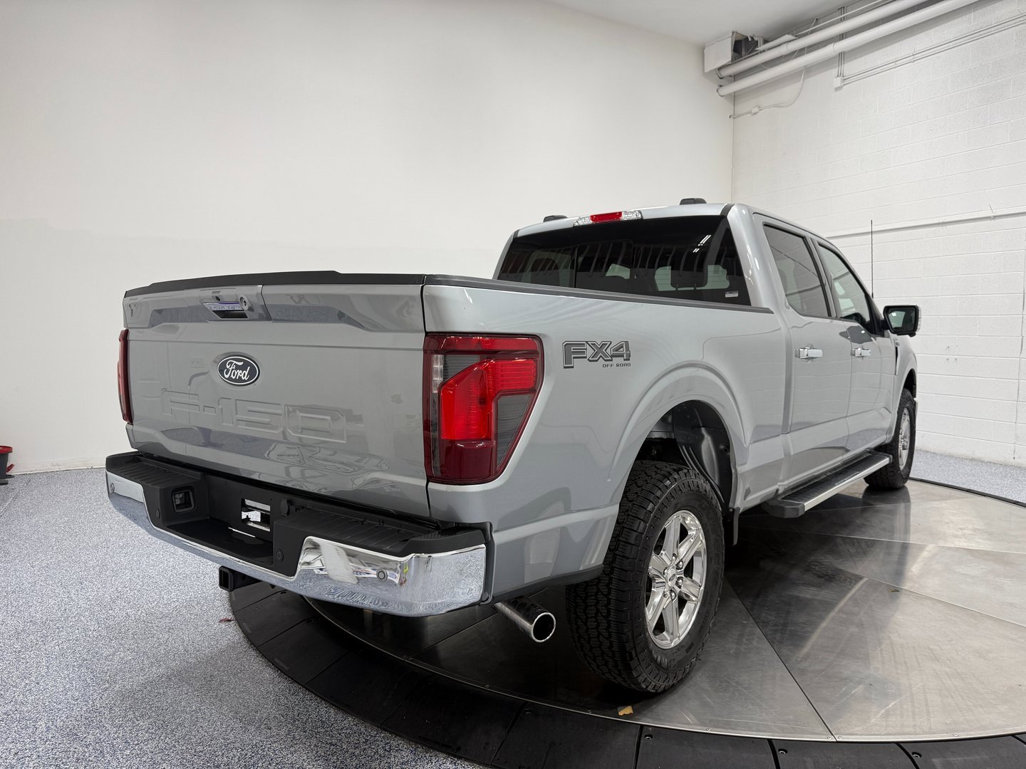 Used 2024 Ford F150 XLT w/ Equipment Group 302A MID image 7