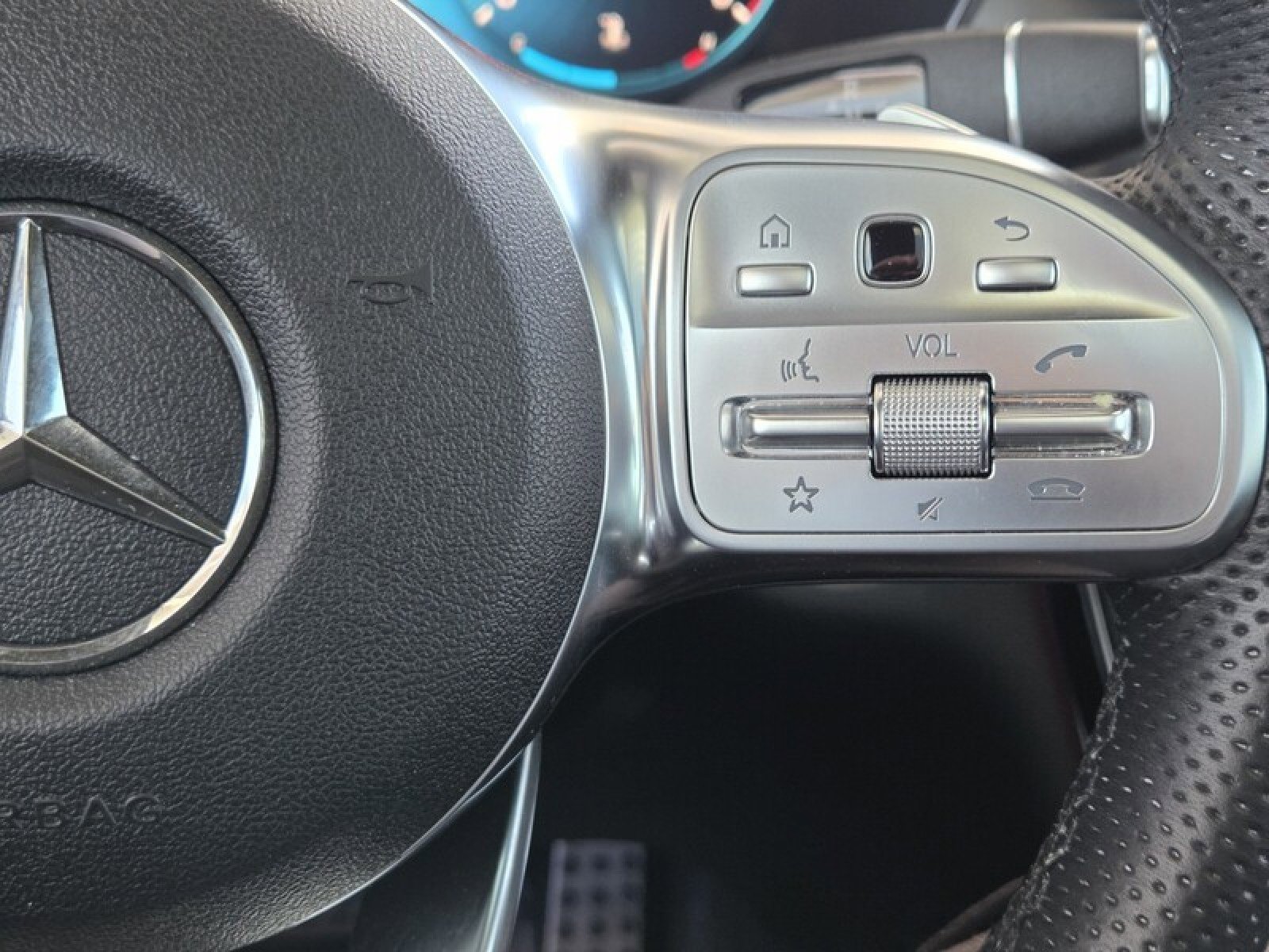 Certified 2020 Mercedes-Benz GLC 300 image 27