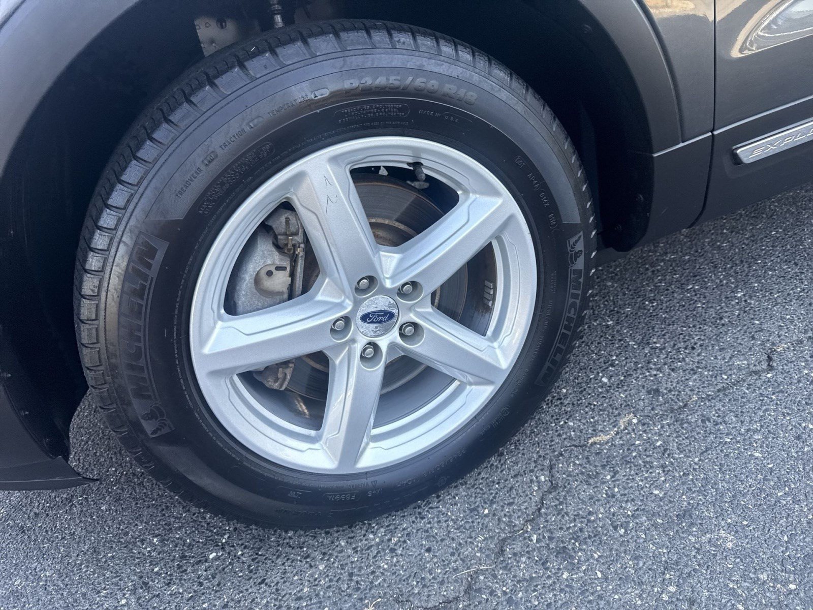 Used 2018 Ford Explorer XLT w/ Equipment Group 201A FWD image 12