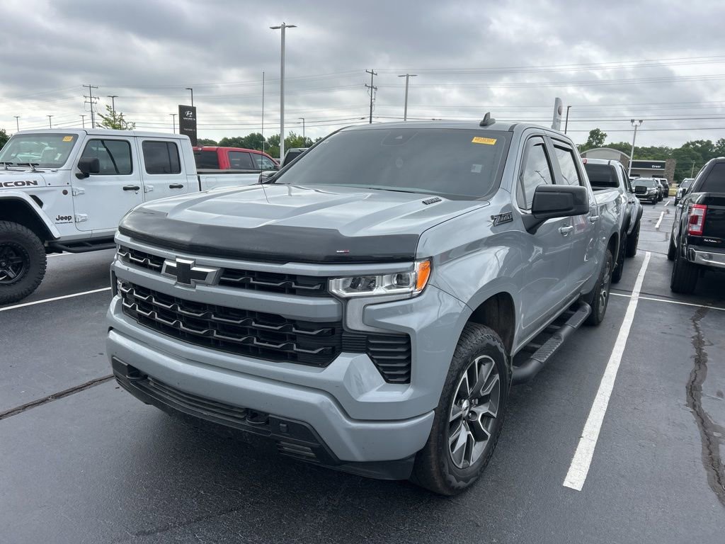 Used 2024 Chevrolet Silverado 1500 RST w/ Z71 Off-Road Package AWD/4WD image 12