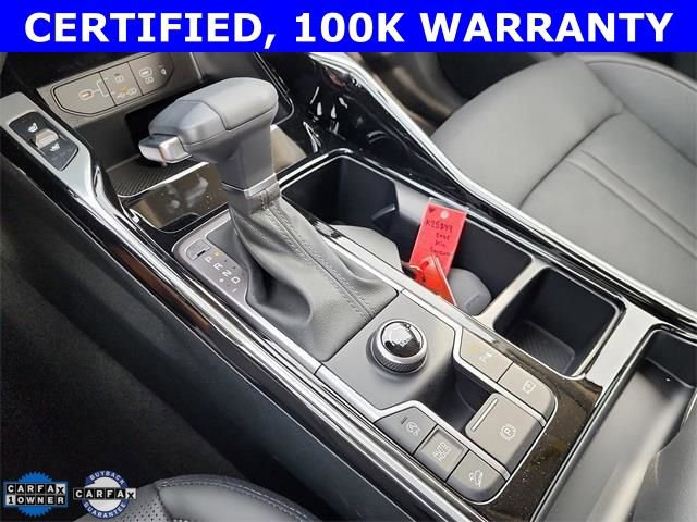 Certified 2025 Kia Sorento SX image 24