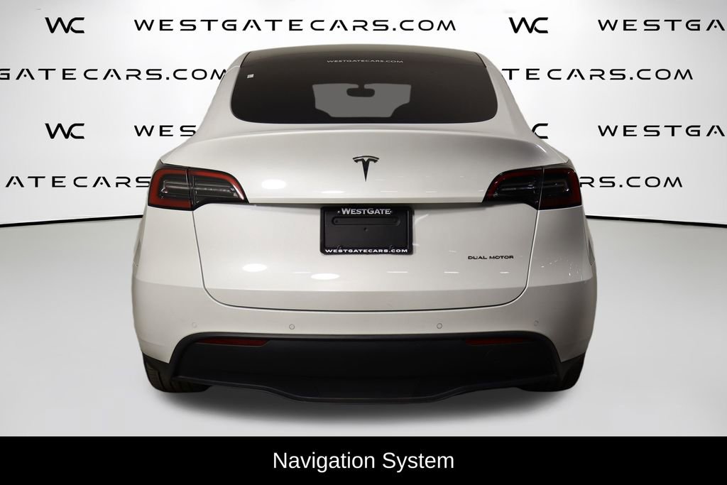 Used 2022 Tesla Model Y Long Range image 4