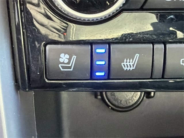 Used 2022 Subaru Ascent Touring image 31