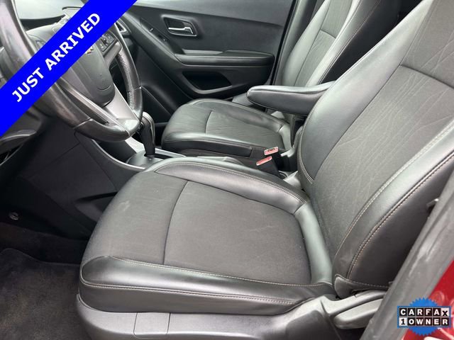 Used 2022 Chevrolet Trax LT w/ Driver Confidence Package AWD/4WD image 27