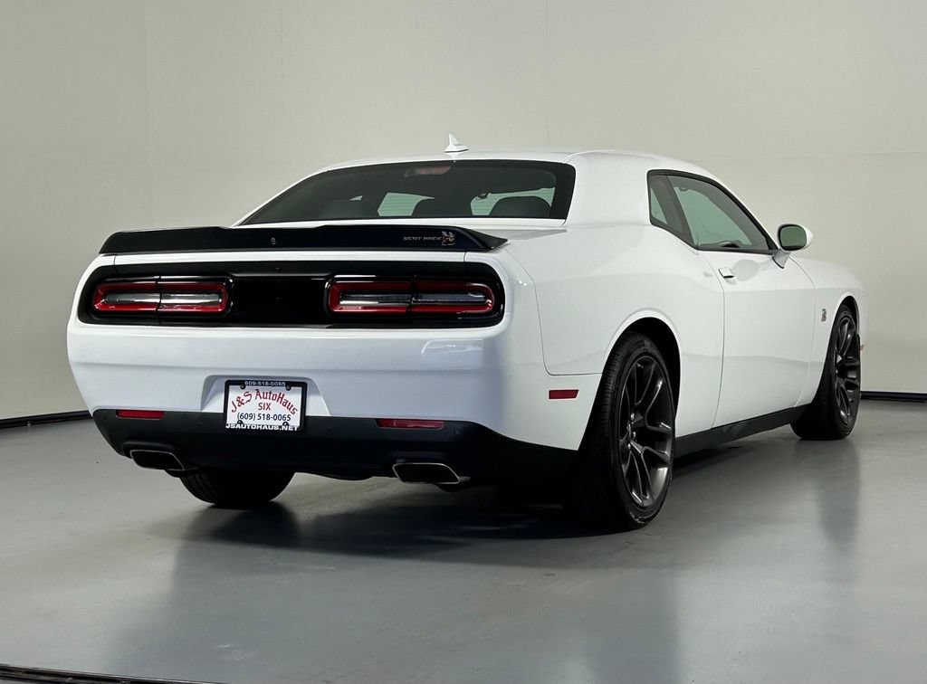 Used 2021 Dodge Challenger R/T Scat Pack RWD image 7