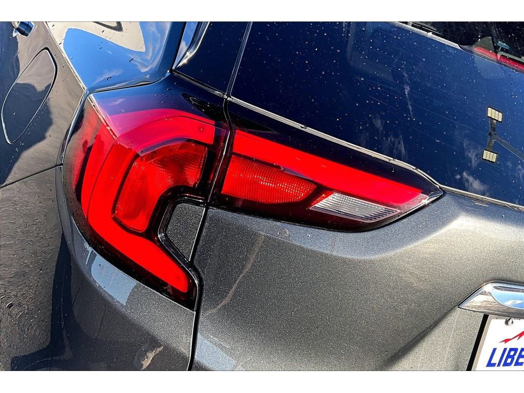 Used 2021 GMC Terrain SLT w/ LPO, Floor Liner Package image 20