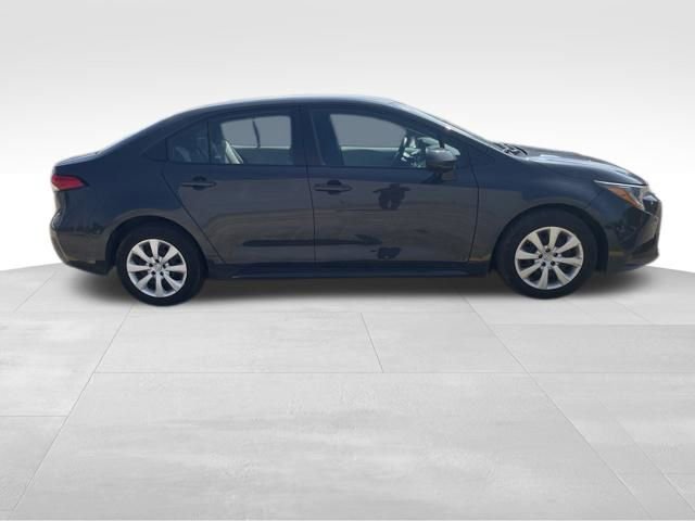 Used 2024 Toyota Corolla LE FWD image 11