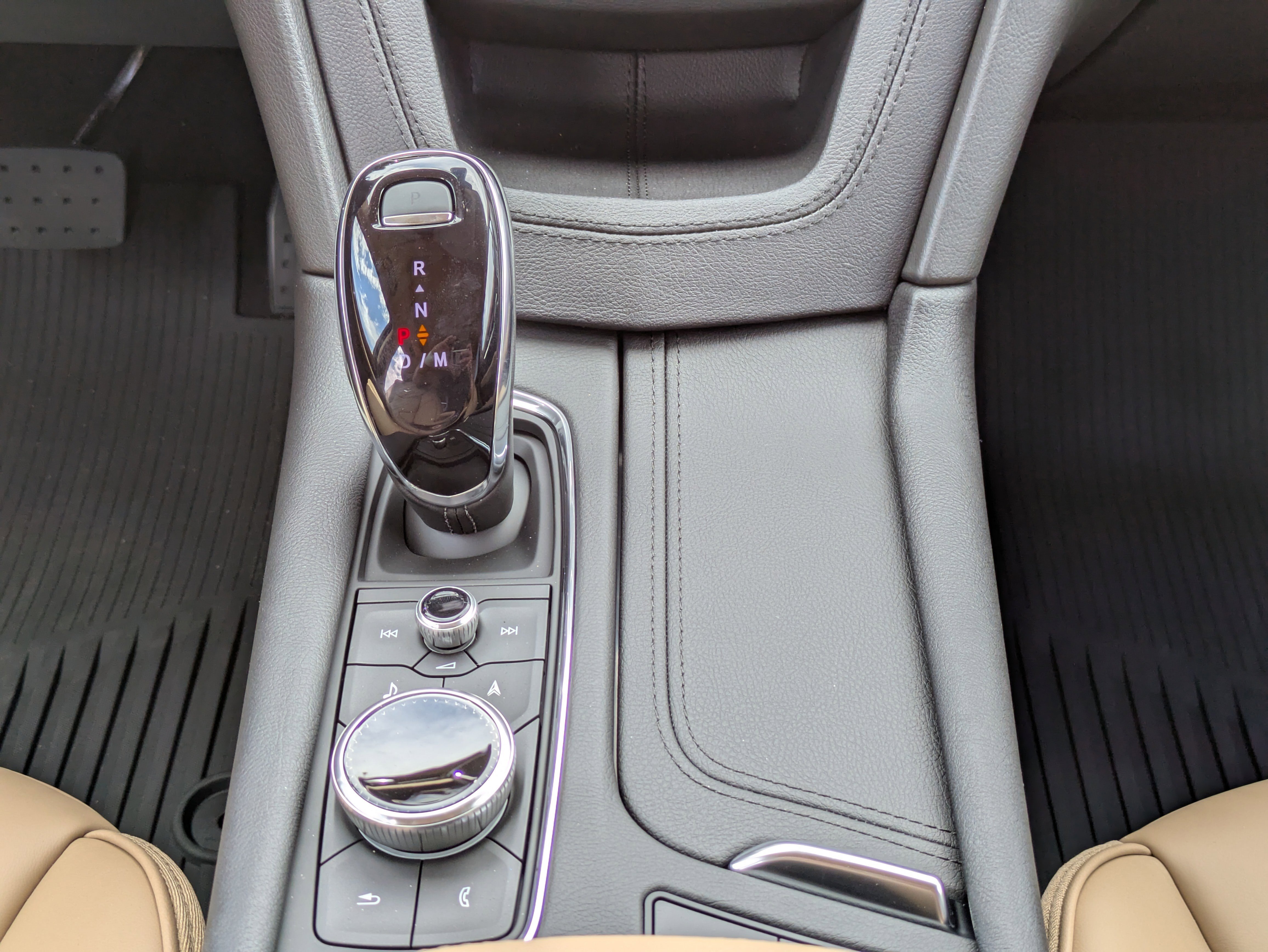 New 2025 Cadillac XT6 Premium Luxury w/ Platinum Package image 6