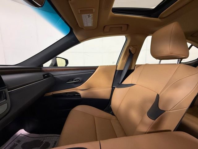 Used 2024 Lexus ES 350 w/ Premium Package FWD image 15