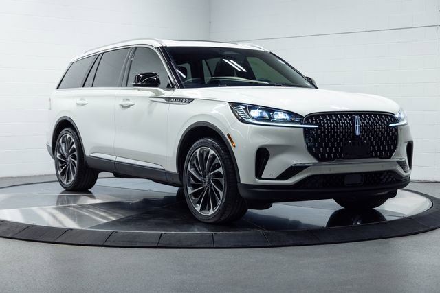 Used 2025 Lincoln Aviator Reserve w/ Equipment Group 201A image 4