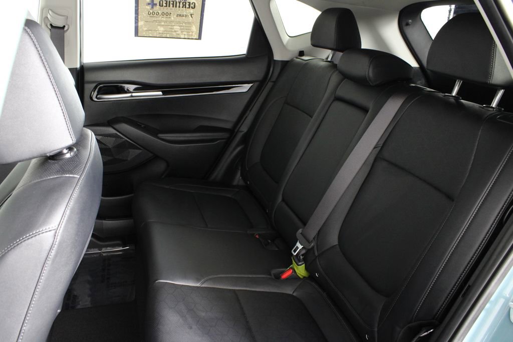 Used 2024 Kia Seltos EX image 19