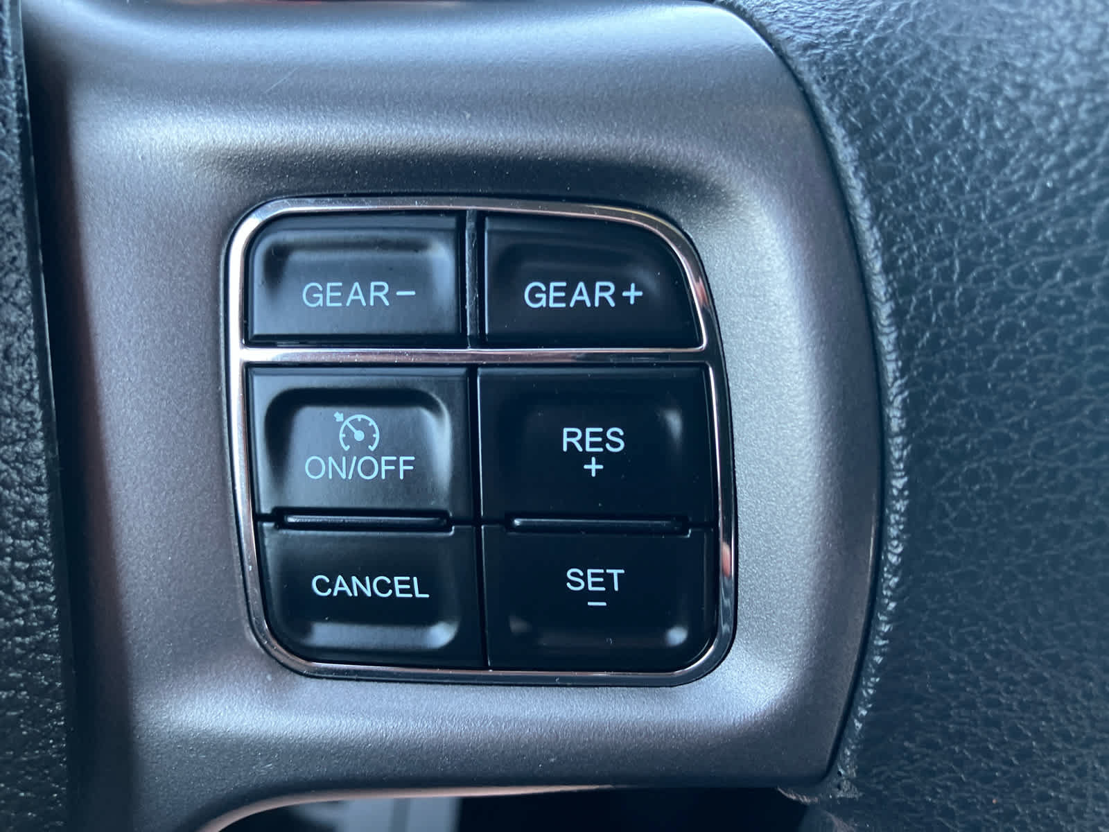 Used 2023 RAM 1500 Warlock AWD/4WD image 17