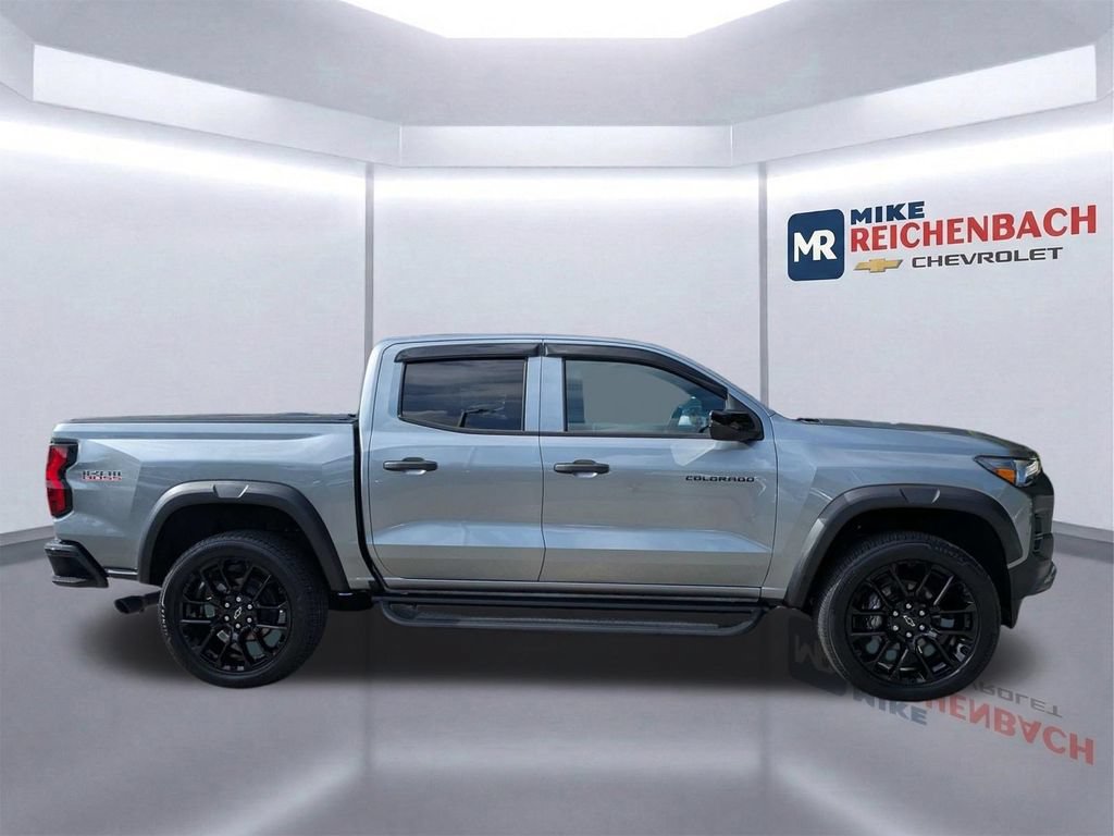 Used 2024 Chevrolet Colorado Trail Boss w/ LPO, Dark Essentials Package AWD/4WD image 3
