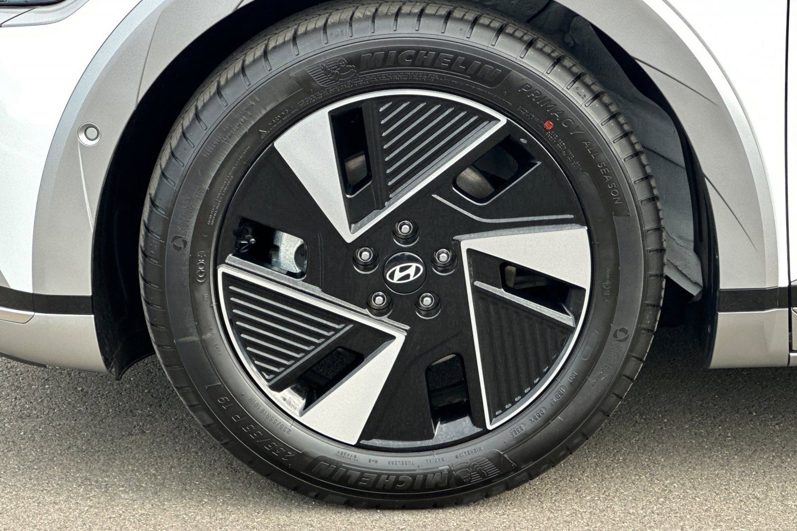 Used 2025 Hyundai Ioniq 5 Limited image 45