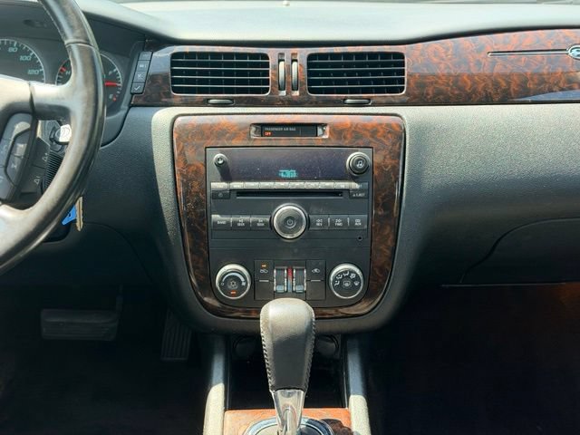 Used 2012 Chevrolet Impala LT w/ LT Sunroof Package FWD image 19