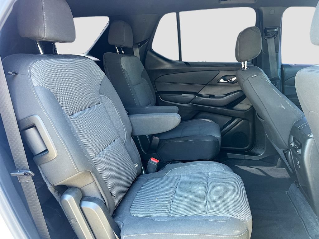 Used 2023 Chevrolet Traverse LT FWD image 27