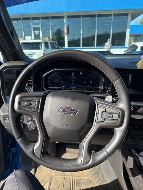 Used 2022 Chevrolet Silverado 1500 ZR2 w/ Technology Package image 15