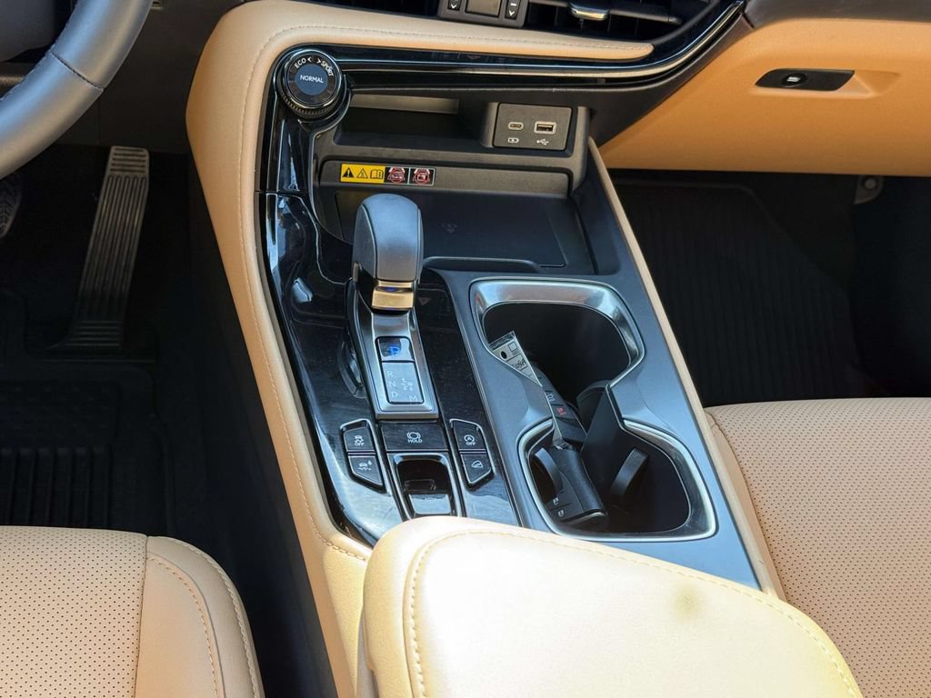 Used 2026 Lexus NX 350 AWD w/ Accessory Package (2T) image 19