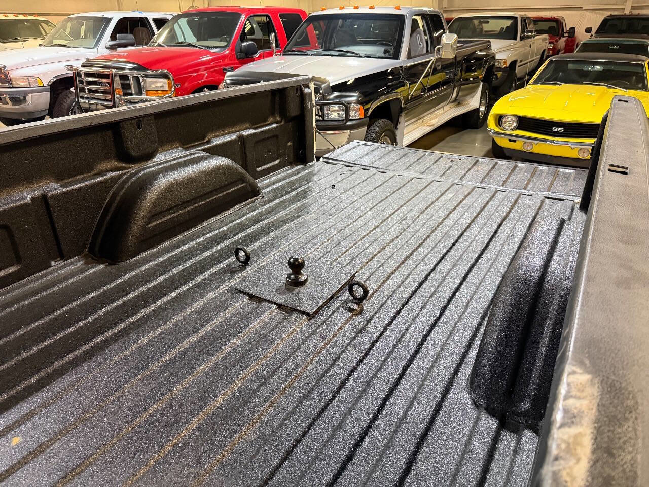 Used 2003 Chevrolet Silverado 3500 LS RWD image 22