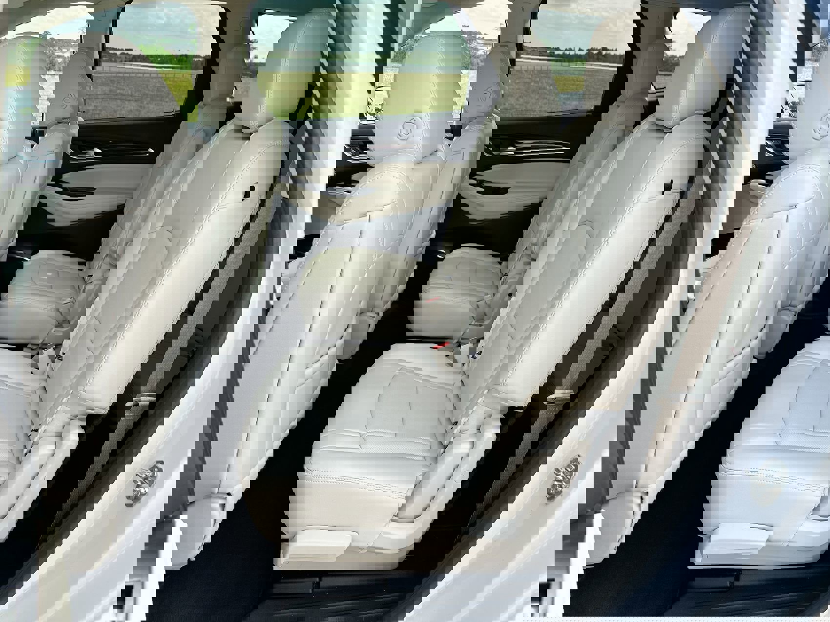 Used 2023 Buick Enclave Essence w/ Sport Touring Edition image 21